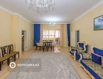 4-комнатная квартира, этаж 2 из 10, 130 м²