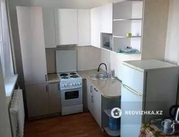 1-комнатная квартира, этаж 9 из 10, 36 м²