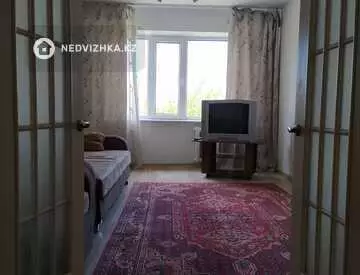 3-комнатная квартира, этаж 4 из 9, 70 м²