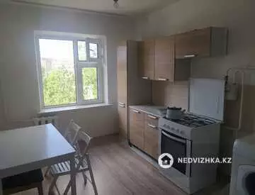 3-комнатная квартира, этаж 4 из 9, 70 м²