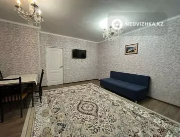 2-комнатная квартира, этаж 1 из 10, 66 м²