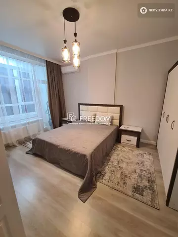 1-комнатная квартира, этаж 1 из 10, 38 м²