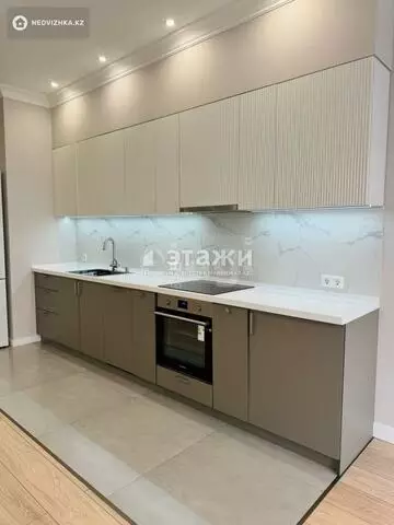 3-комнатная квартира, этаж 3 из 20, 102 м²