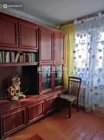 2-комнатная квартира, этаж 3 из 5, 43 м²