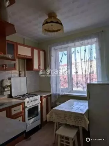 2-комнатная квартира, этаж 3 из 5, 43 м²