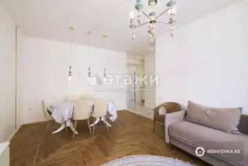 4-комнатная квартира, этаж 8 из 10, 97 м²