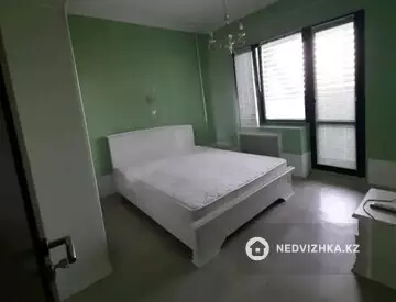 3-комнатная квартира, этаж 1 из 3, 72 м²