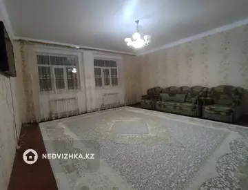 4-комнатная квартира, этаж 1 из 2, 132 м²