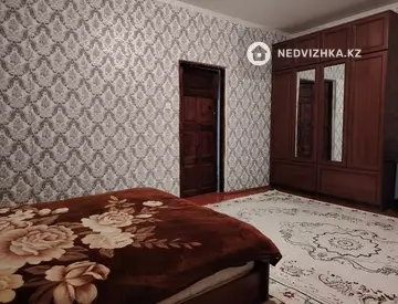 4-комнатная квартира, этаж 1 из 2, 132 м²