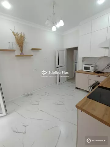 2-комнатная квартира, этаж 2 из 10, 62 м²