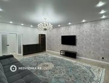 4-комнатная квартира, этаж 2 из 4, 145 м²