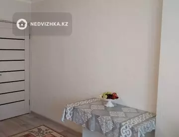 2-комнатная квартира, этаж 4 из 3, 37 м²