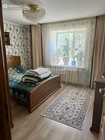 3-комнатная квартира, этаж 1 из 9, 79 м²