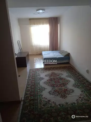 2-комнатная квартира, этаж 3 из 13, 87 м²