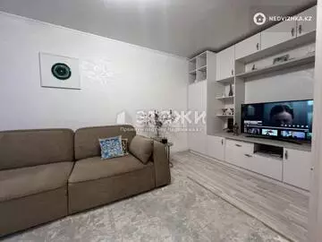 2-комнатная квартира, этаж 8 из 8, 41 м²