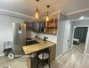 1-комнатная квартира, этаж 1 из 5, 45 м², по часам