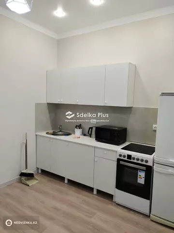 2-комнатная квартира, этаж 14 из 17, 55 м²