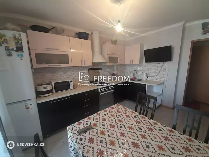 80 м², 3-комнатная квартира, этаж 9 из 9, 80 м², изображение - 1