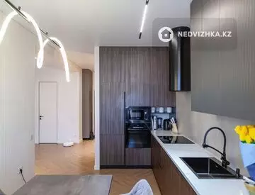 3-комнатная квартира, этаж 9 из 20, 100 м²