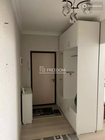 60 м², 2-комнатная квартира, этаж 2 из 10, 60 м², изображение - 2