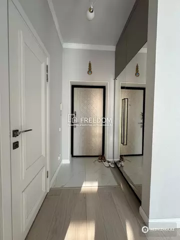 1-комнатная квартира, этаж 8 из 9, 41 м²