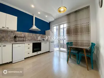 2-комнатная квартира, этаж 10 из 12, 75 м², на длительный срок