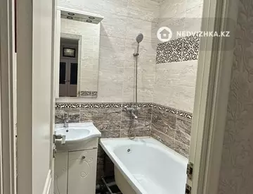 4-комнатная квартира, этаж 5 из 5, 90 м²