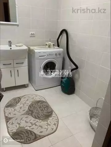 2-комнатная квартира, этаж 9 из 12, 74 м²