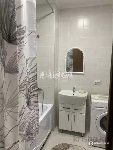 2-комнатная квартира, этаж 9 из 12, 74 м²