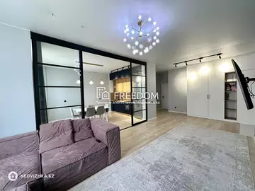 2-комнатная квартира, этаж 1 из 10, 77 м²