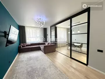 2-комнатная квартира, этаж 1 из 10, 77 м²