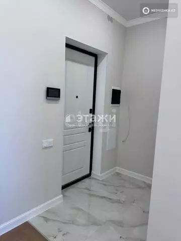 2-комнатная квартира, этаж 3 из 9, 69 м²