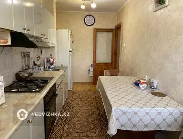 4-комнатная квартира, этаж 3 из 5, 81 м²