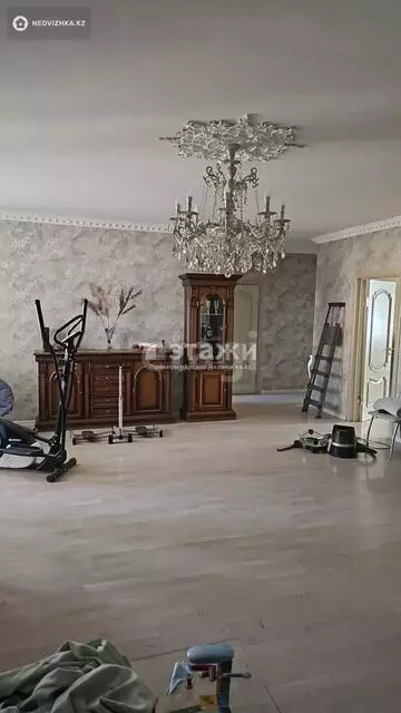 140 м², 4-комнатная квартира, этаж 3 из 10, 140 м², изображение - 2