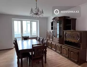 4-комнатная квартира, этаж 5 из 6, 125 м²