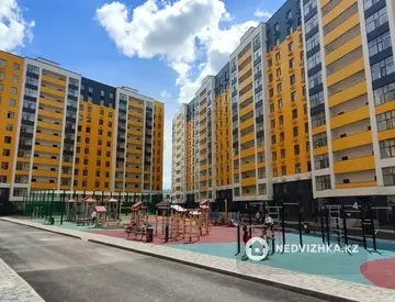 1-комнатная квартира, этаж 1 из 12, 36 м²