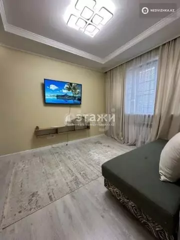 1-комнатная квартира, этаж 3 из 12, 39 м²