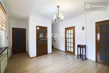 250 м², 6-комнатная квартира, этаж 3 из 3, 250 м², изображение - 2