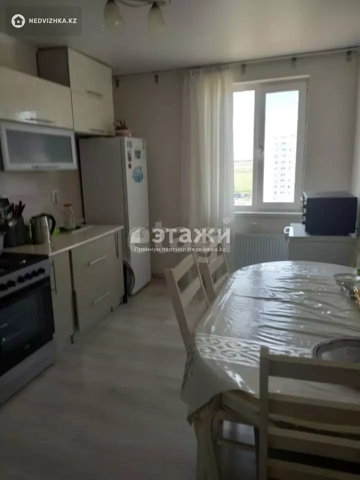 75 м², 3-комнатная квартира, этаж 10 из 12, 75 м², изображение - 1