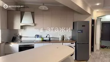 3-комнатная квартира, этаж 13 из 16, 85 м², на длительный срок