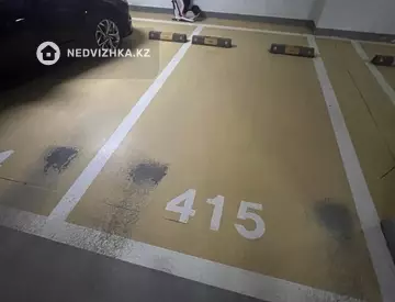 Паркинг, 12 м², на длительный срок