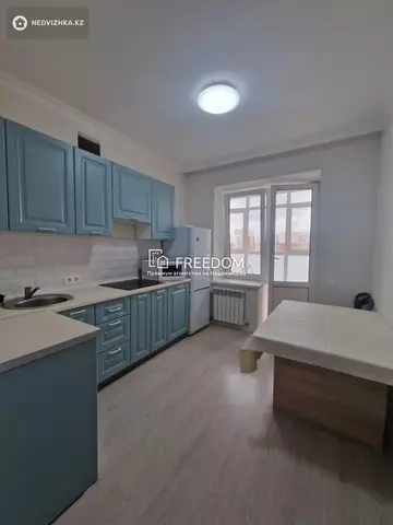 1-комнатная квартира, этаж 5 из 8, 38 м²