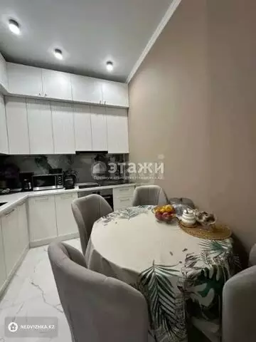 2-комнатная квартира, этаж 5 из 18, 56 м²