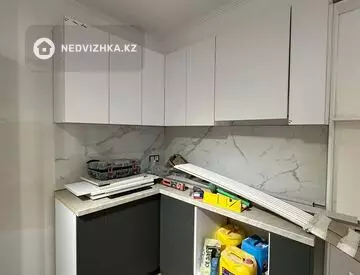 2-комнатная квартира, этаж 2 из 10, 51 м²