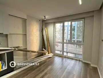 2-комнатная квартира, этаж 2 из 10, 51 м²