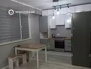 2-комнатная квартира, этаж 2 из 10, 47 м²