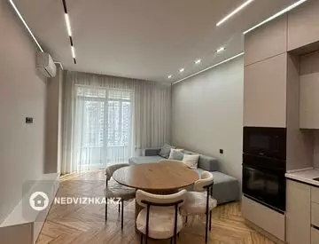 2-комнатная квартира, этаж 9 из 19, 68 м²