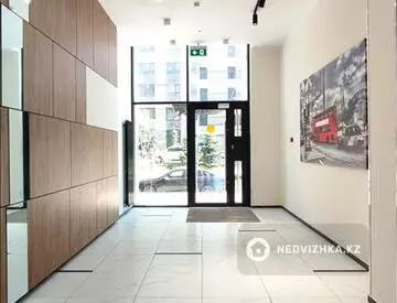 3-комнатная квартира, этаж 12 из 16, 107 м²