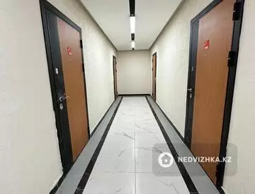 2-комнатная квартира, этаж 8 из 16, 52 м²