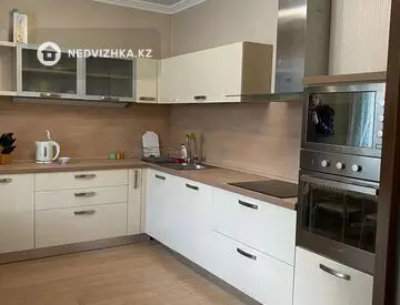 142 м², 4-комнатная квартира, этаж 4 из 9, 142 м², изображение - 1